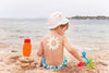 Sonnencreme und das Meer: Was Eltern über riffsichere Inhaltsstoffe wissen sollten