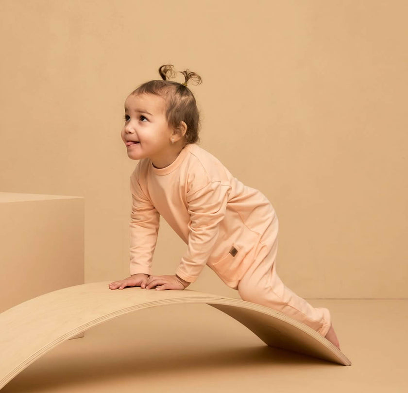 Cloby Onesie mit UV-Schutz UPF50+ Peachy Summer